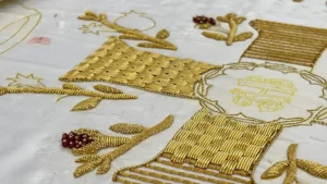 Conmemora el centenario de la Guerra Cristera: Vestido de la Virgen de la Caridad en Huamantla registra 90% de avance